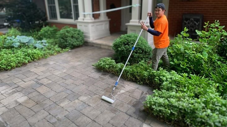 Professional sealing interlock patio stone - Before